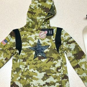 NEW. Boys Youth S-8  Camo Hoodie. NIKE Dallas Cowboys Dri-Fit Therma
